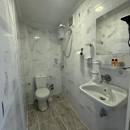 Lejlighedshotel Ada 4*