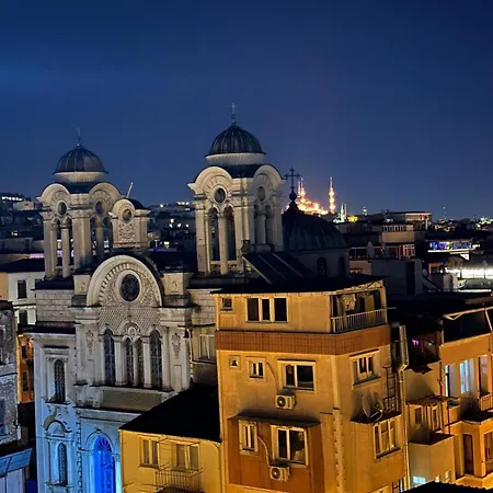 Ξενοδοχείο με διαμερίσματα Ada