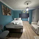 Ada 3*